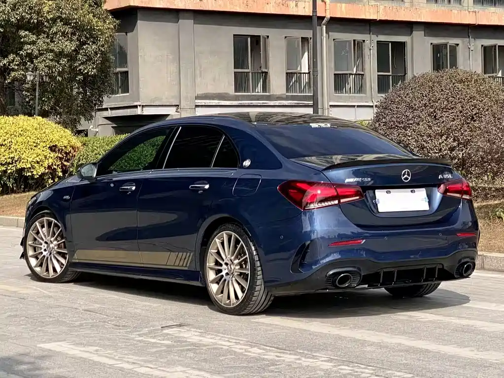 Mercedes-Benz A-Class AMG 2020 — фото 2