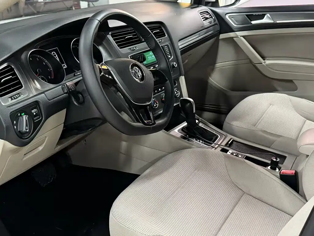 Volkswagen Golf 2015