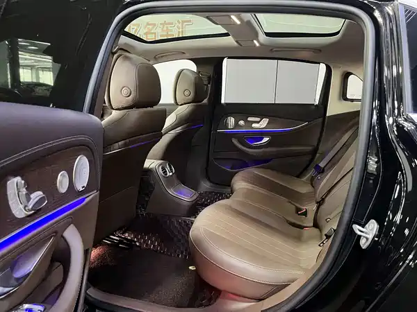 Mercedes-Benz E-Class 2023