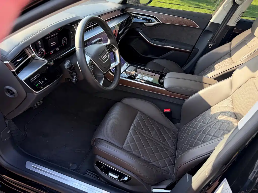 Audi A8 2022