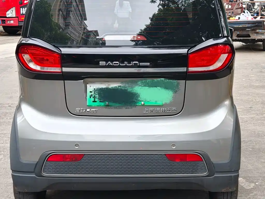 Baojun E100 2021