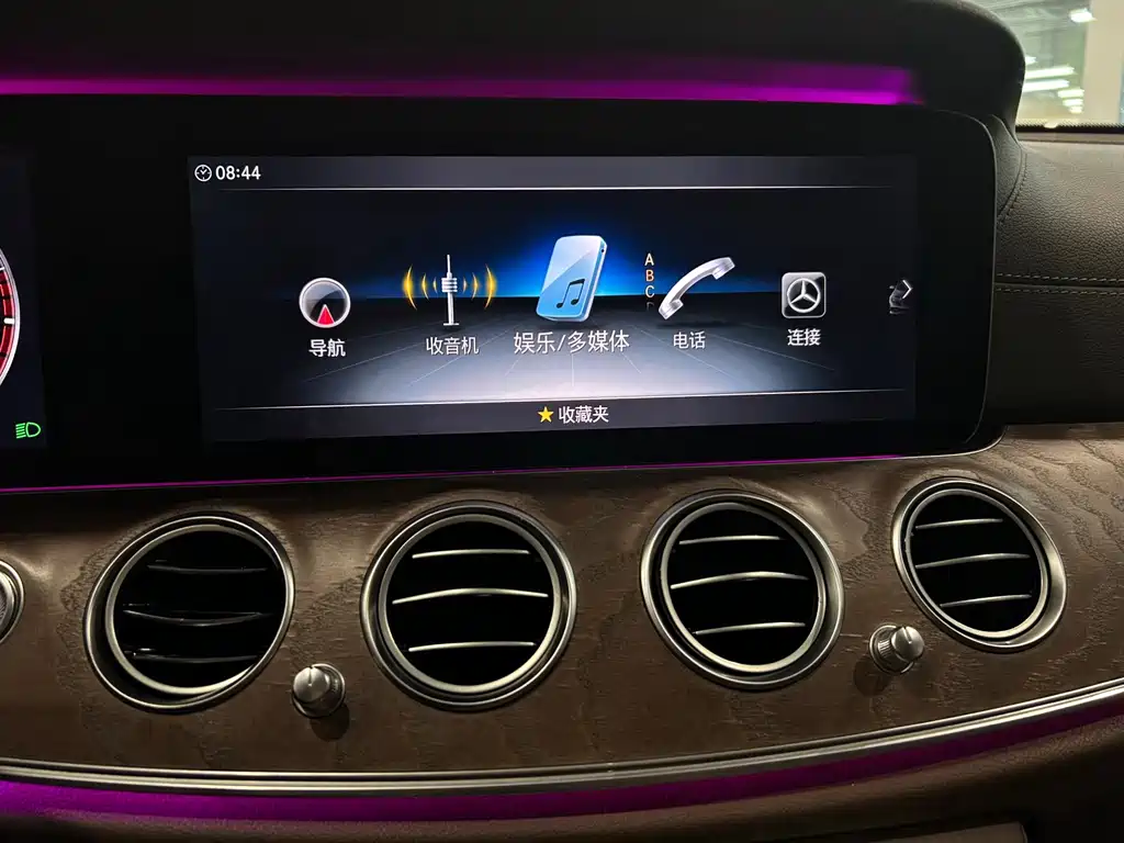 Mercedes-Benz E-Class 2019 — фото 14
