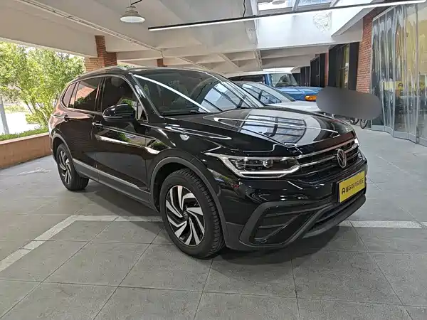 Volkswagen Tiguan L 2025