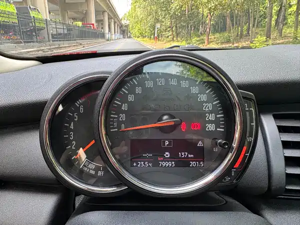 MINI 2018