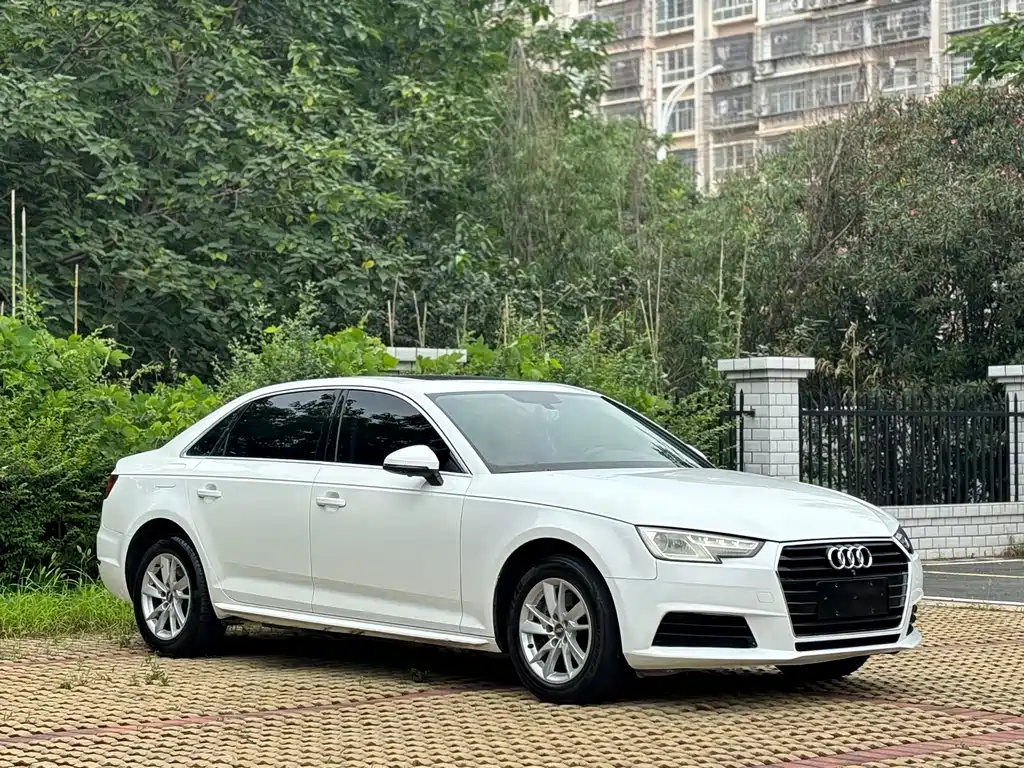 Audi A4L 2017