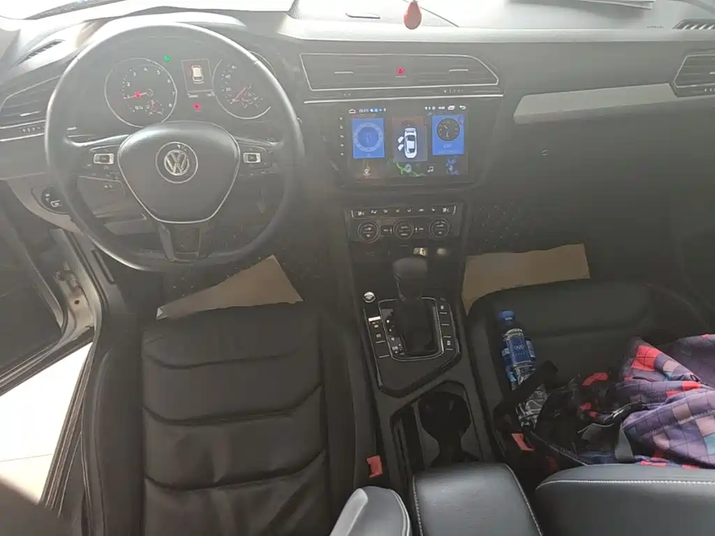 Volkswagen Tiguan L 2018 — фото 10