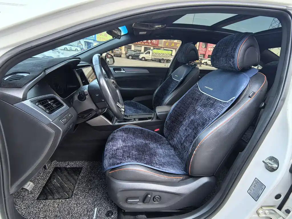 Hyundai Sonata 2015 — фото 15