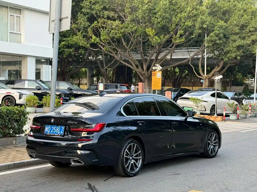 BMW 3 Series 2020 — фото 14