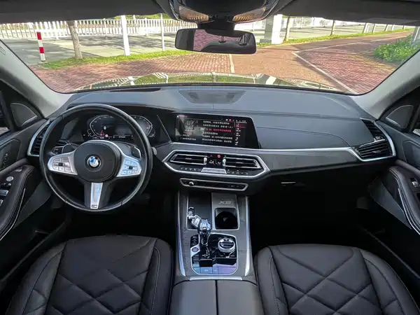 BMW X5 2023