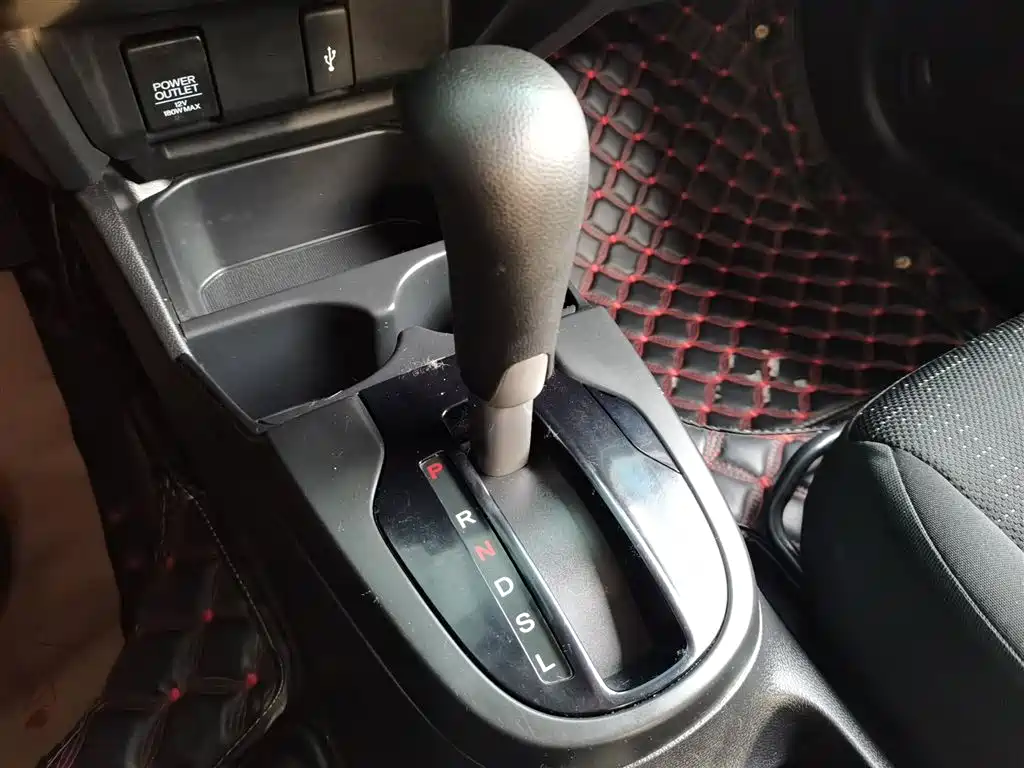 Honda Fit 2018 — фото 14