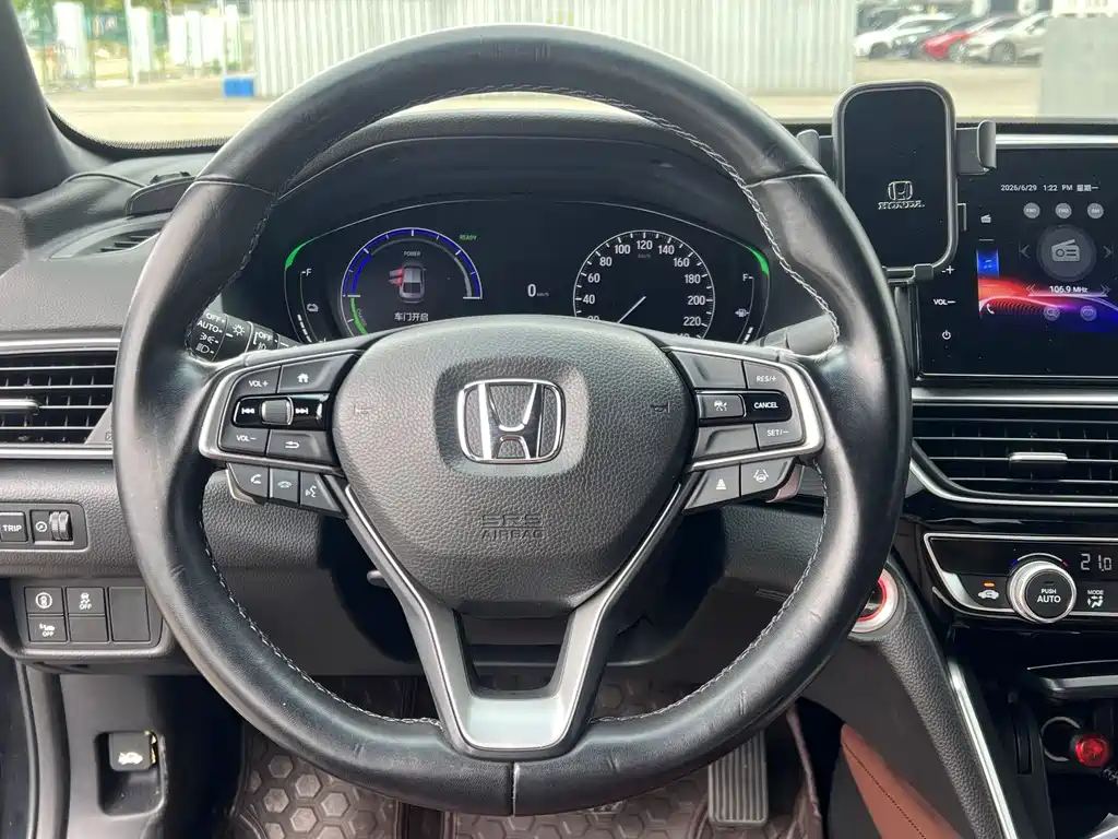 Honda Inspire 2021 — фото 12