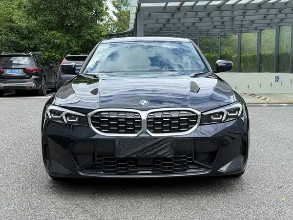 BMW 3 Series 2025