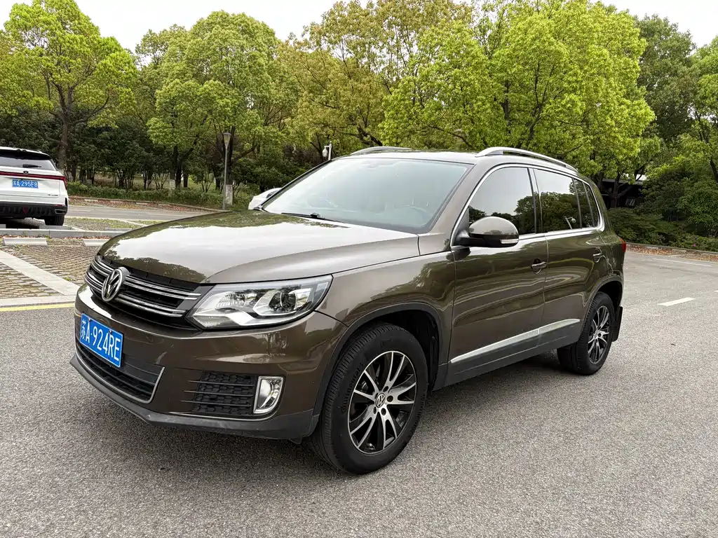 Volkswagen Tiguan 2016 — фото 1