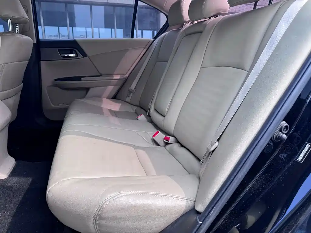 Honda Accord 2015 — фото 12
