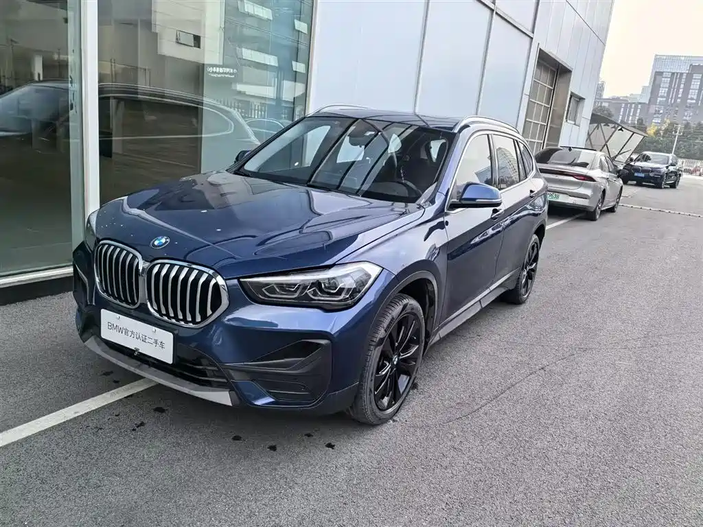 BMW X1 2021 — фото 1