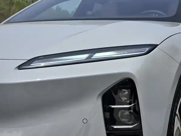 NIO ET5 2025
