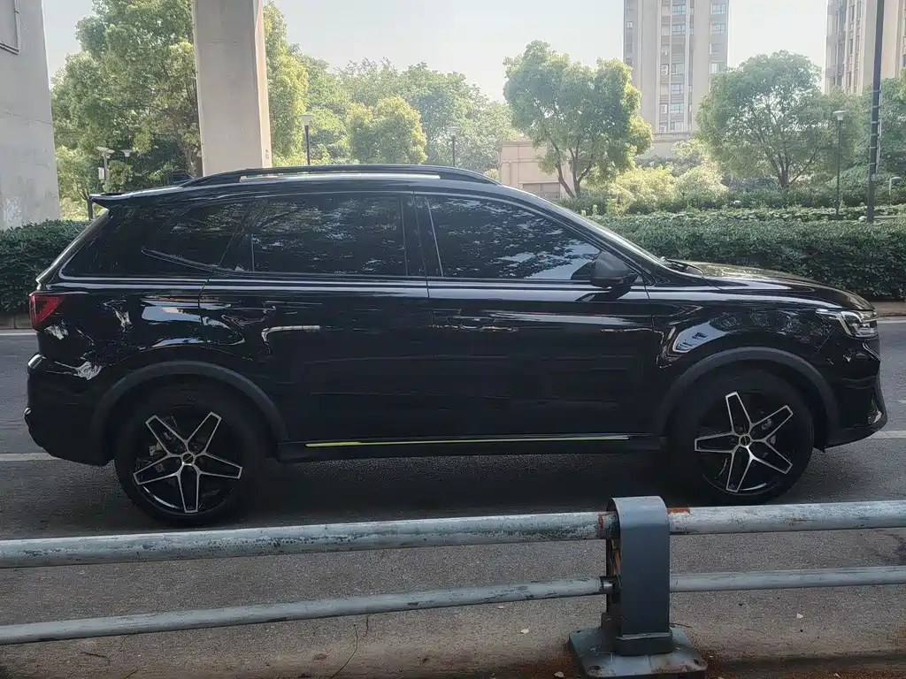 Roewe RX5 2023 — фото 4