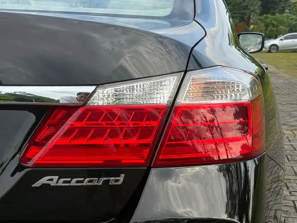 Honda Accord 2015 — фото 14