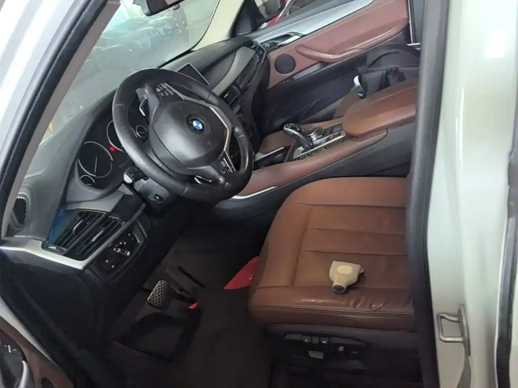 BMW X6 2015 — фото 15