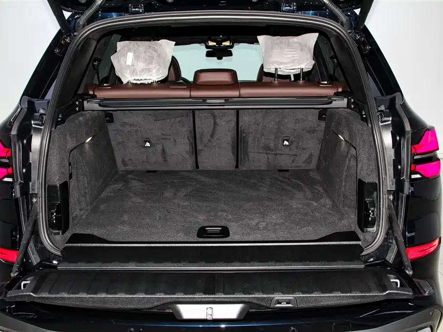 BMW X5 2025 — фото 13