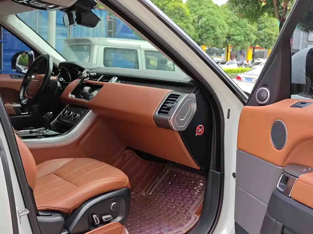 Land Rover Sport 2018