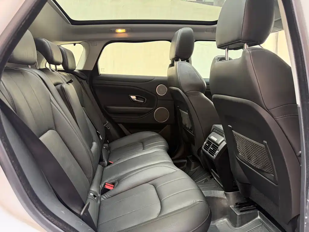 Land Rover Range Rover Evoque 2018 — фото 10