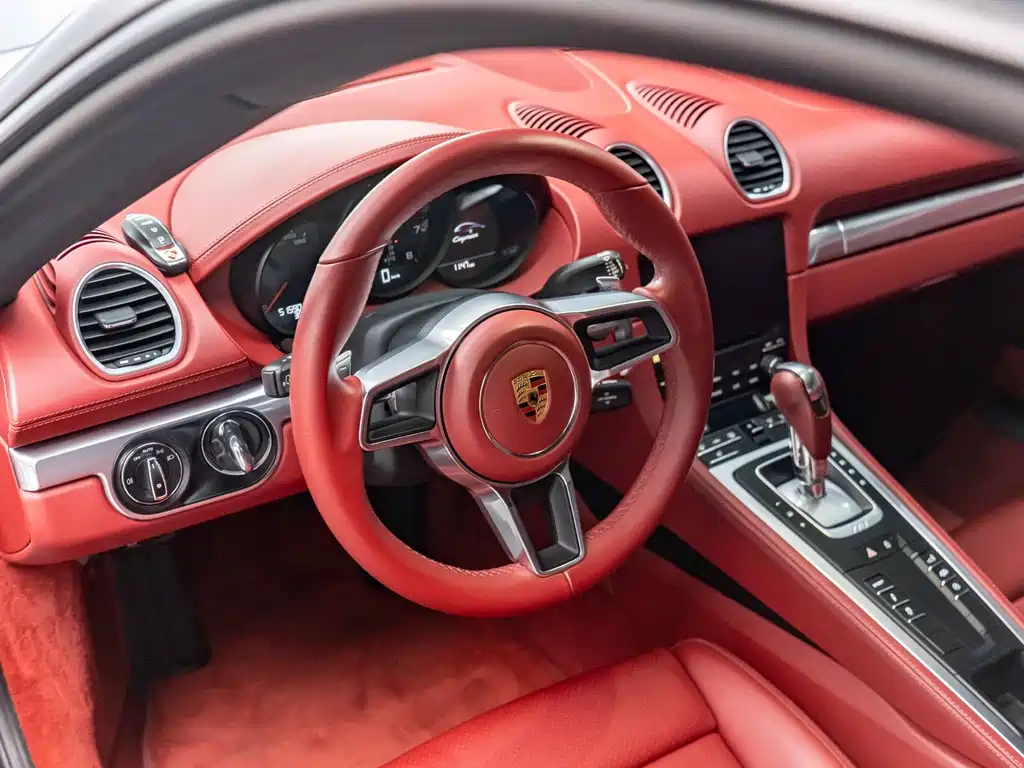 Porsche 718 2020 — фото 10