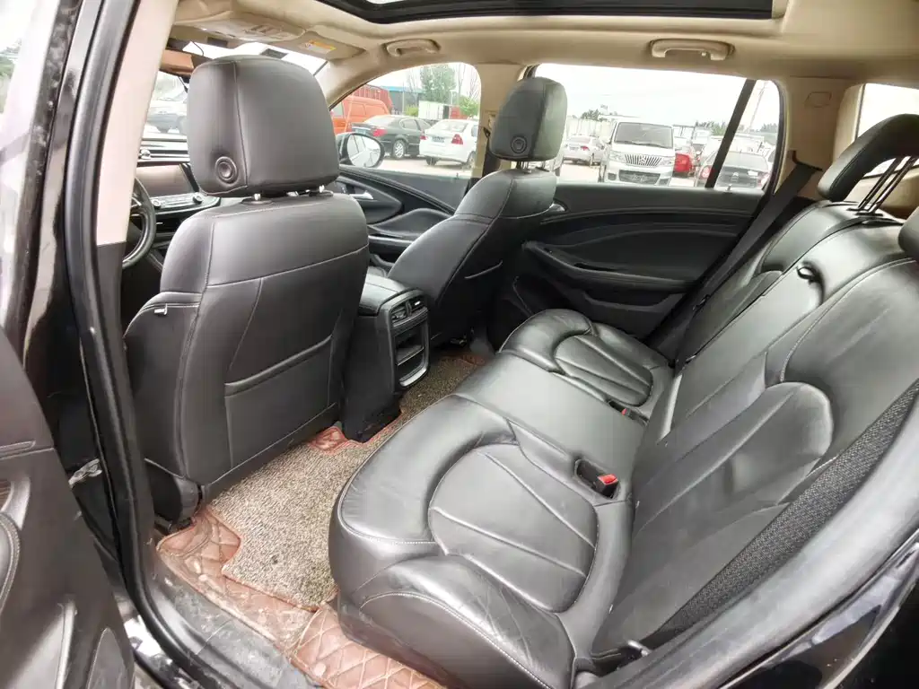 Buick Envision Plus 2017 — фото 8