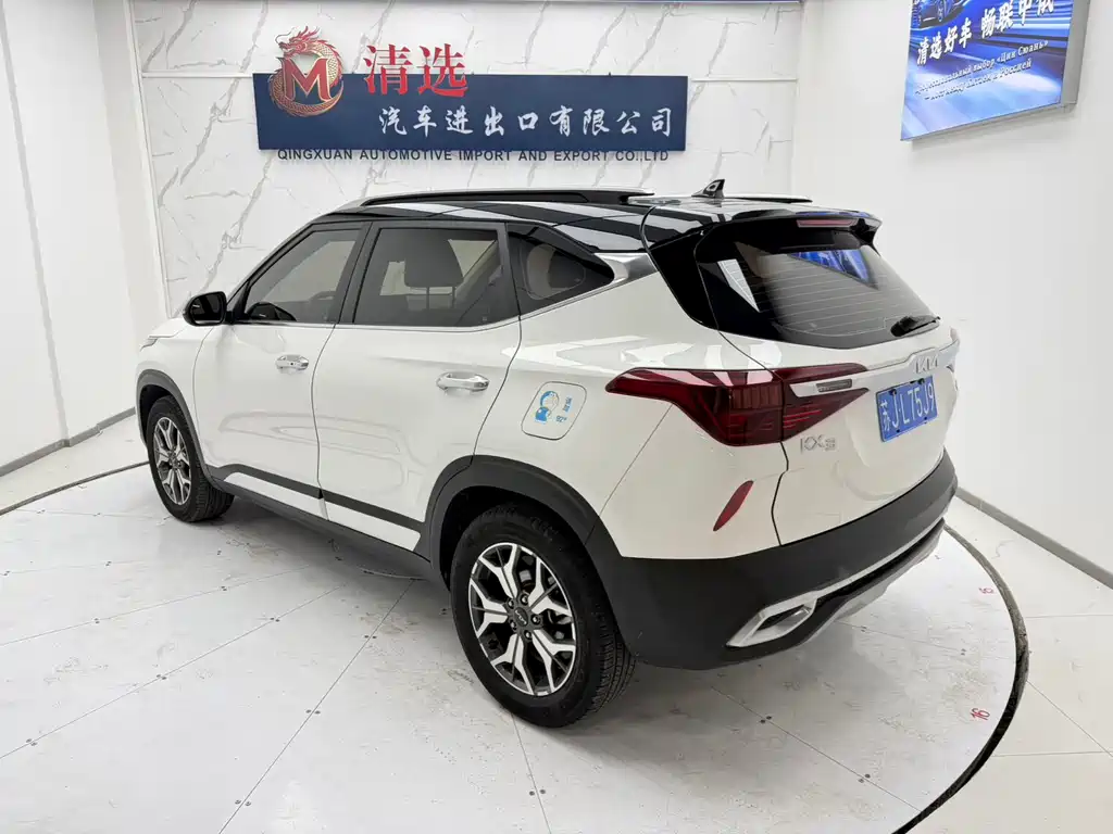 Kia KX3 2022 — фото 4