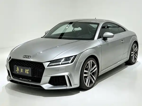 Audi TT 2015