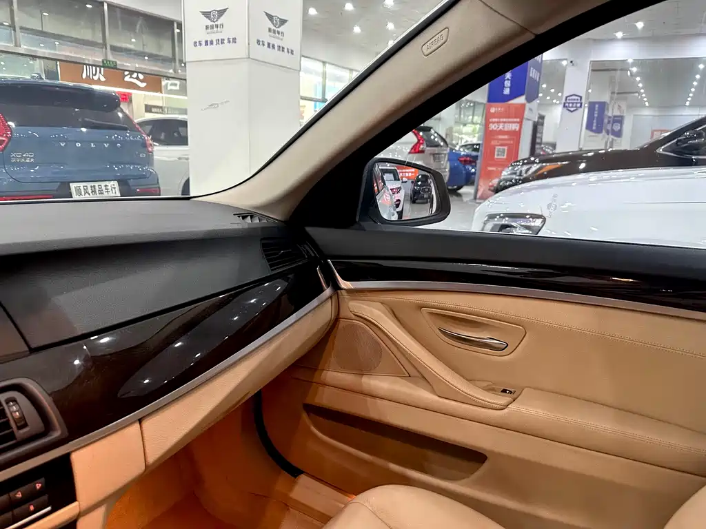 BMW 5 Series 2013 — фото 17