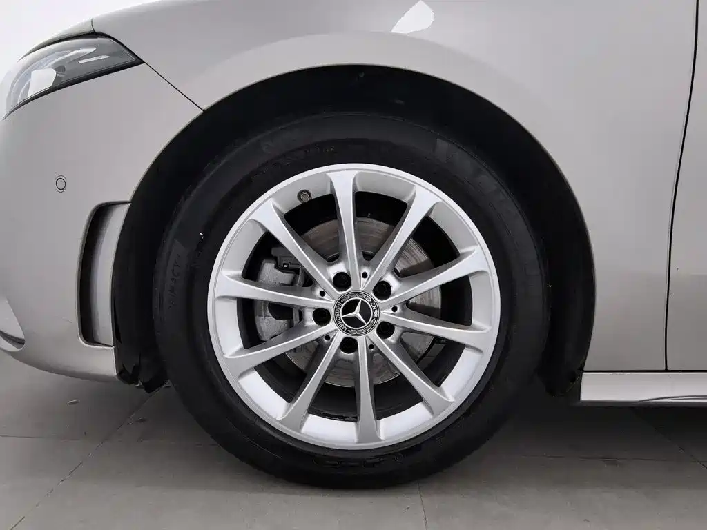 Mercedes-Benz A-Class 2020 — фото 17
