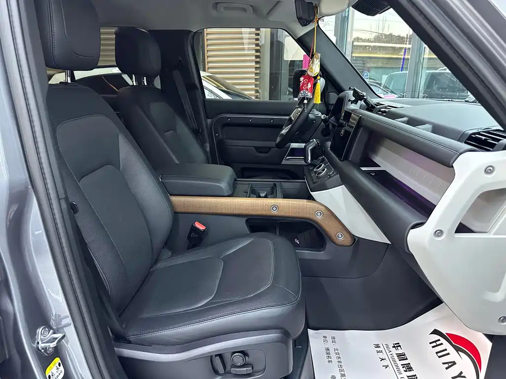 Land Rover Defender 2022 — фото 6