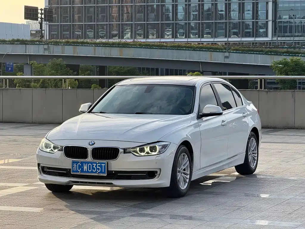 BMW 3 Series 2015