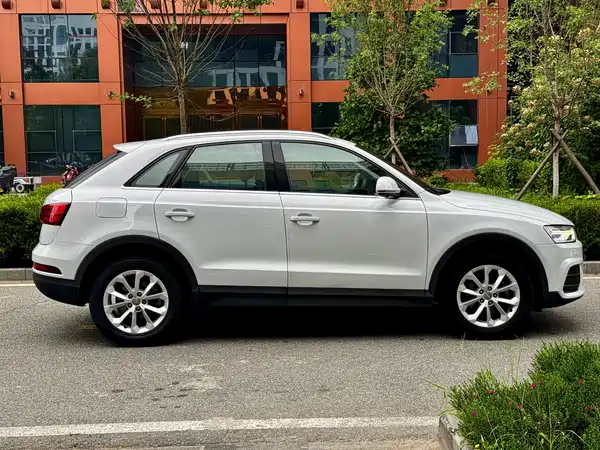 Audi Q3 2016