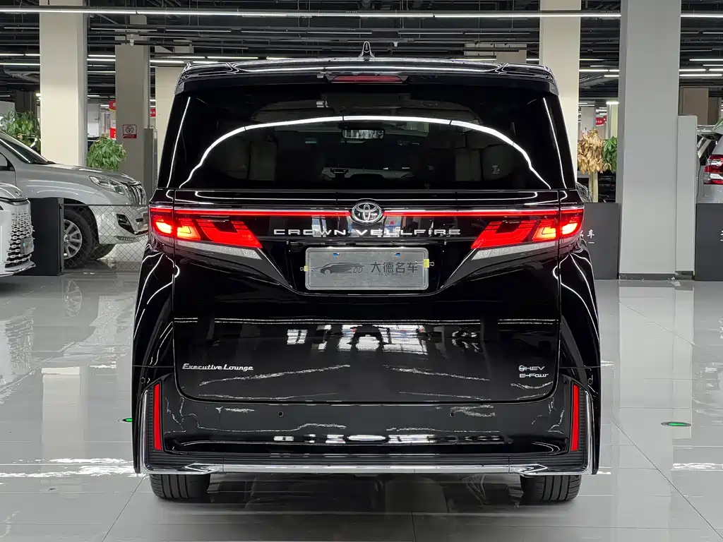 Toyota Vellfire 2024 — фото 5