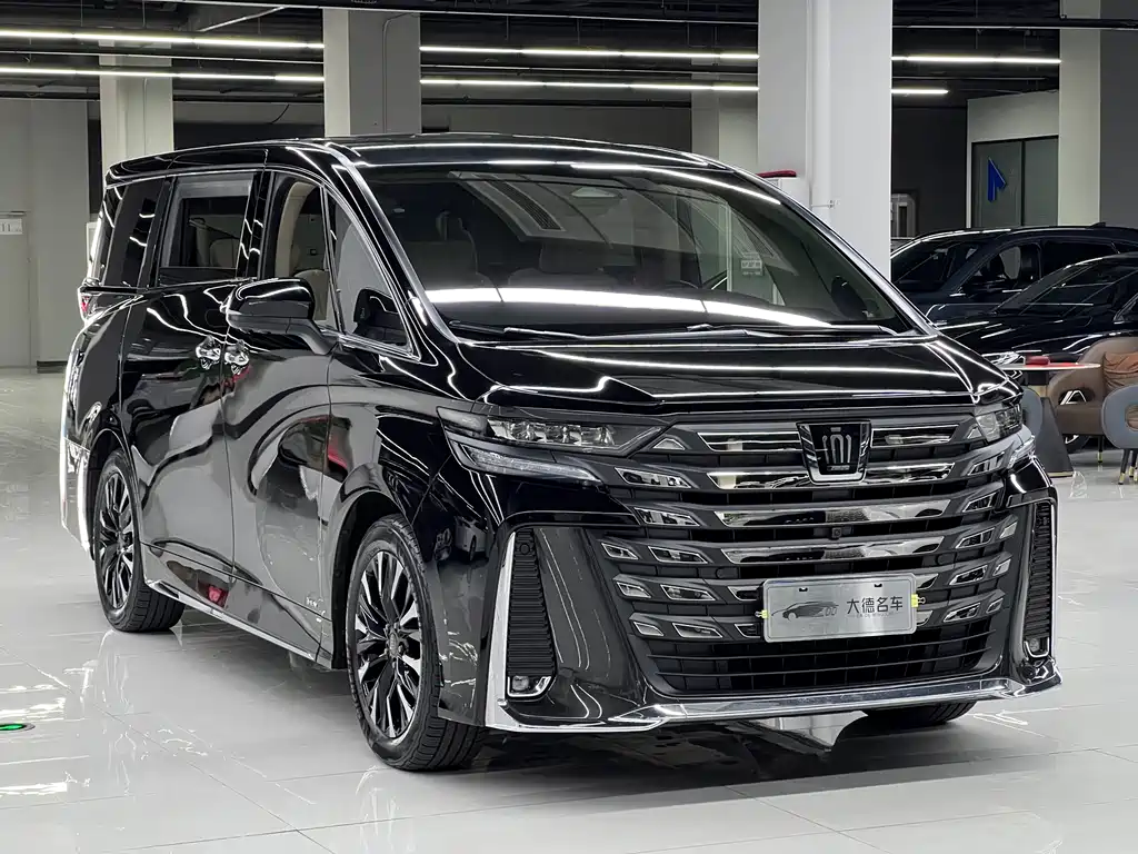 Toyota Vellfire 2024 — фото 3