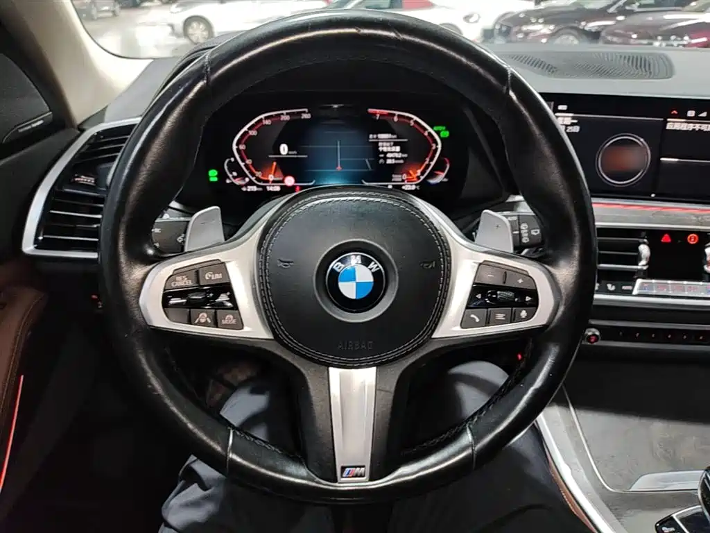 BMW X5 2021 — фото 11