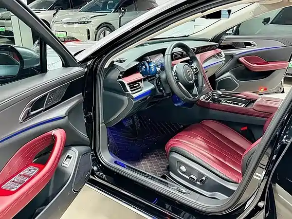 Hongqi H5 2022