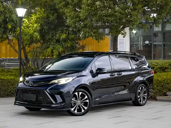 Toyota Granvia 2023
