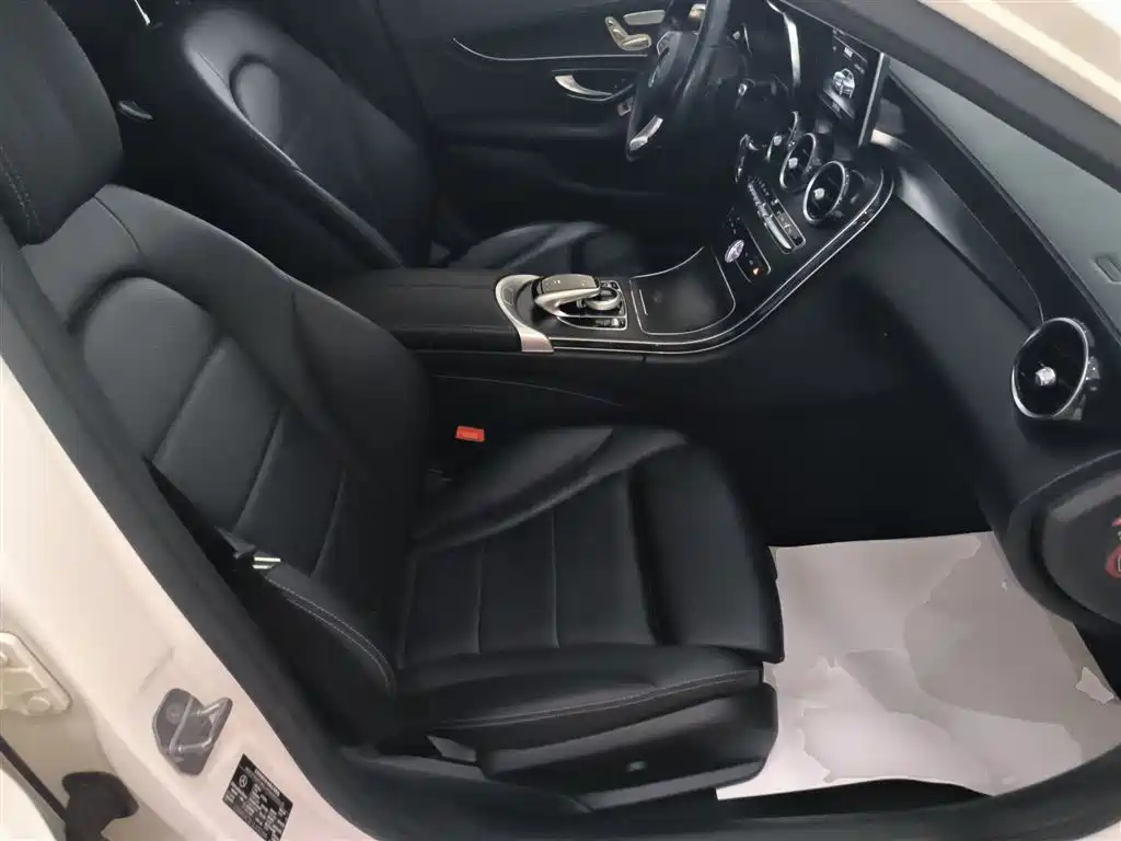 Mercedes-Benz C-Class 2018 — фото 25