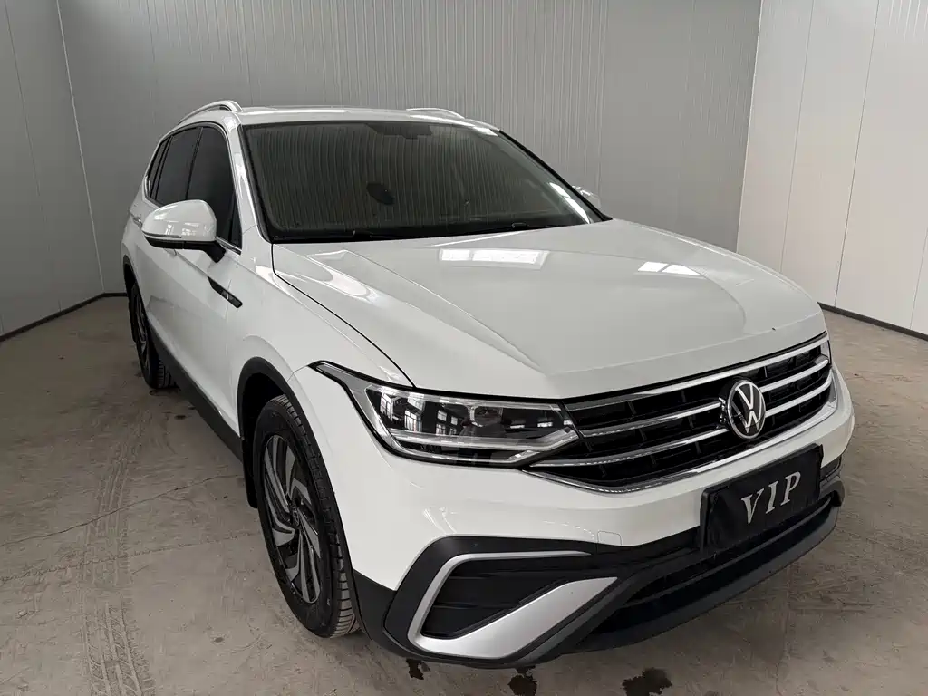 Volkswagen Tiguan L 2023