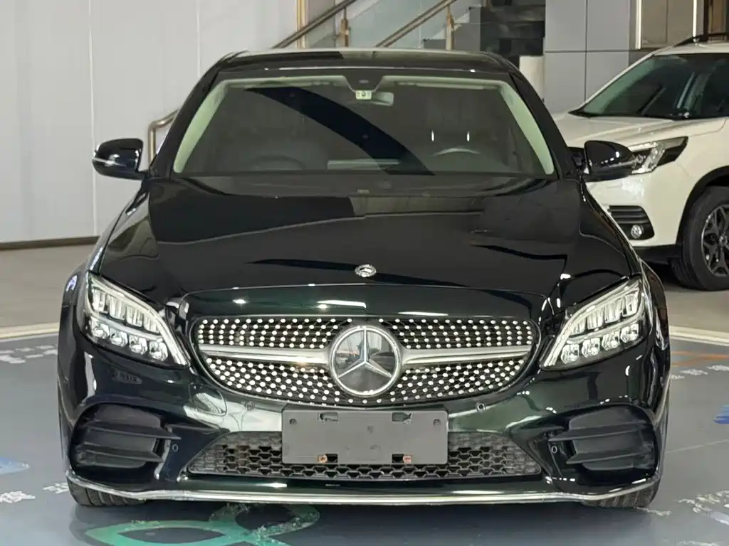 Mercedes-Benz C-Class 2021