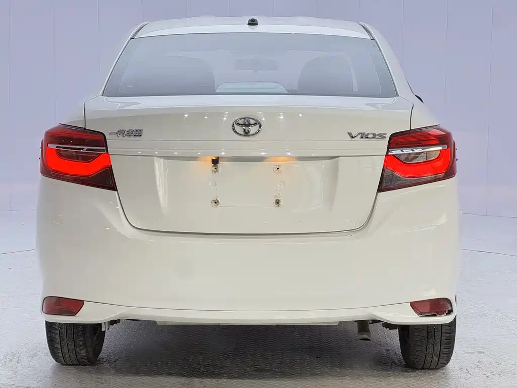Toyota Vios 2023 — фото 8