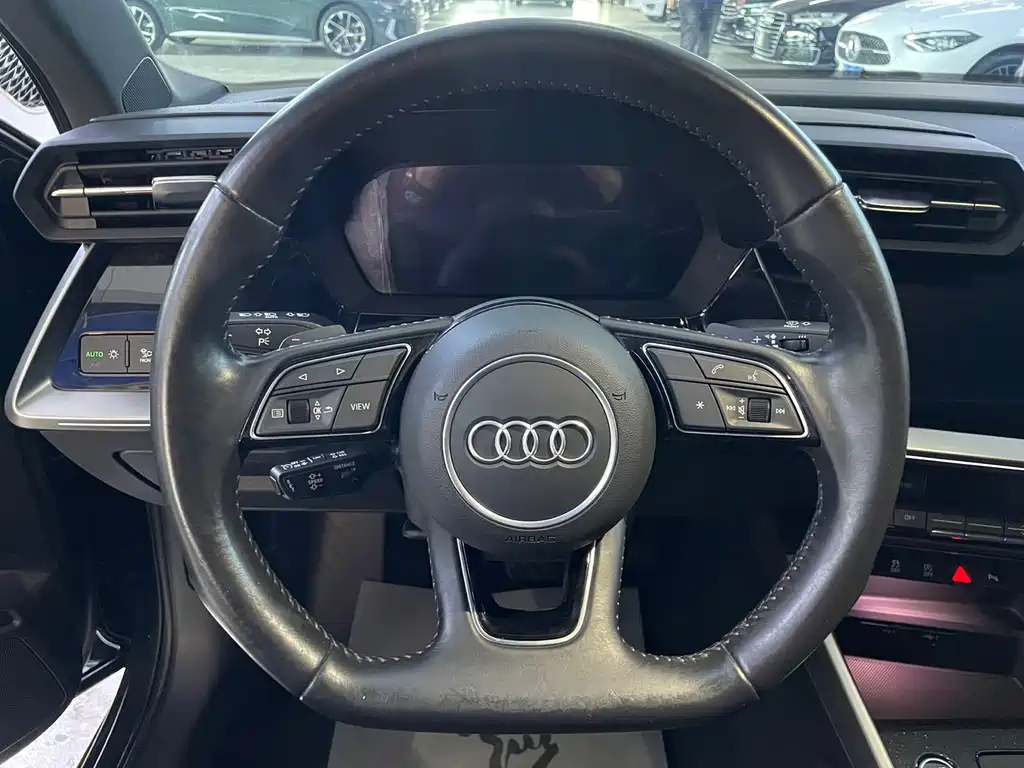 Audi A3 2022 — фото 13
