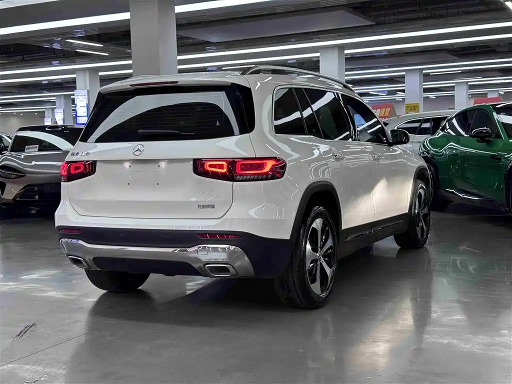 Mercedes-Benz GLB 2022 — фото 13