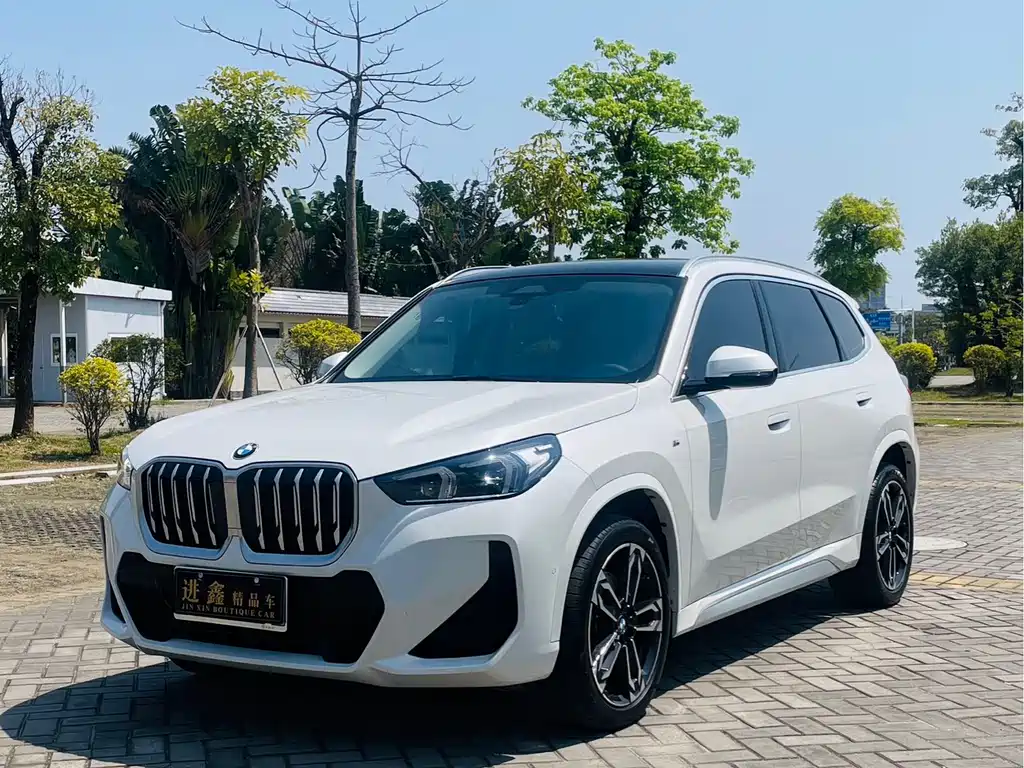 BMW X1 2023 — фото 1