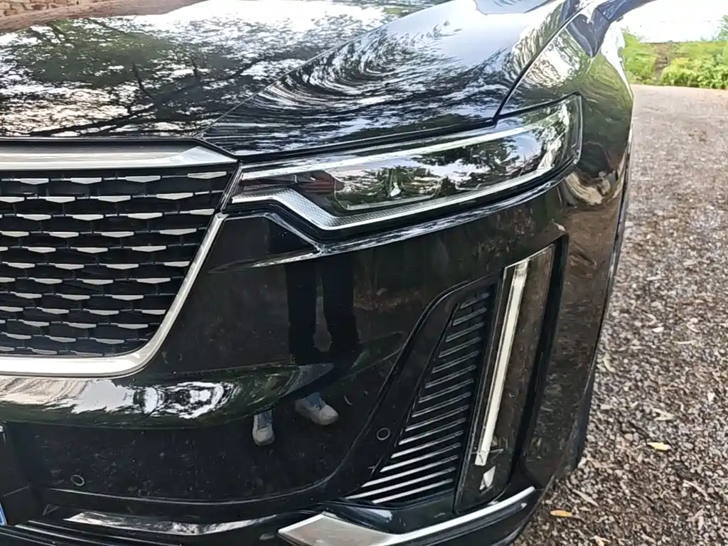 Cadillac XT6 2020 — фото 24