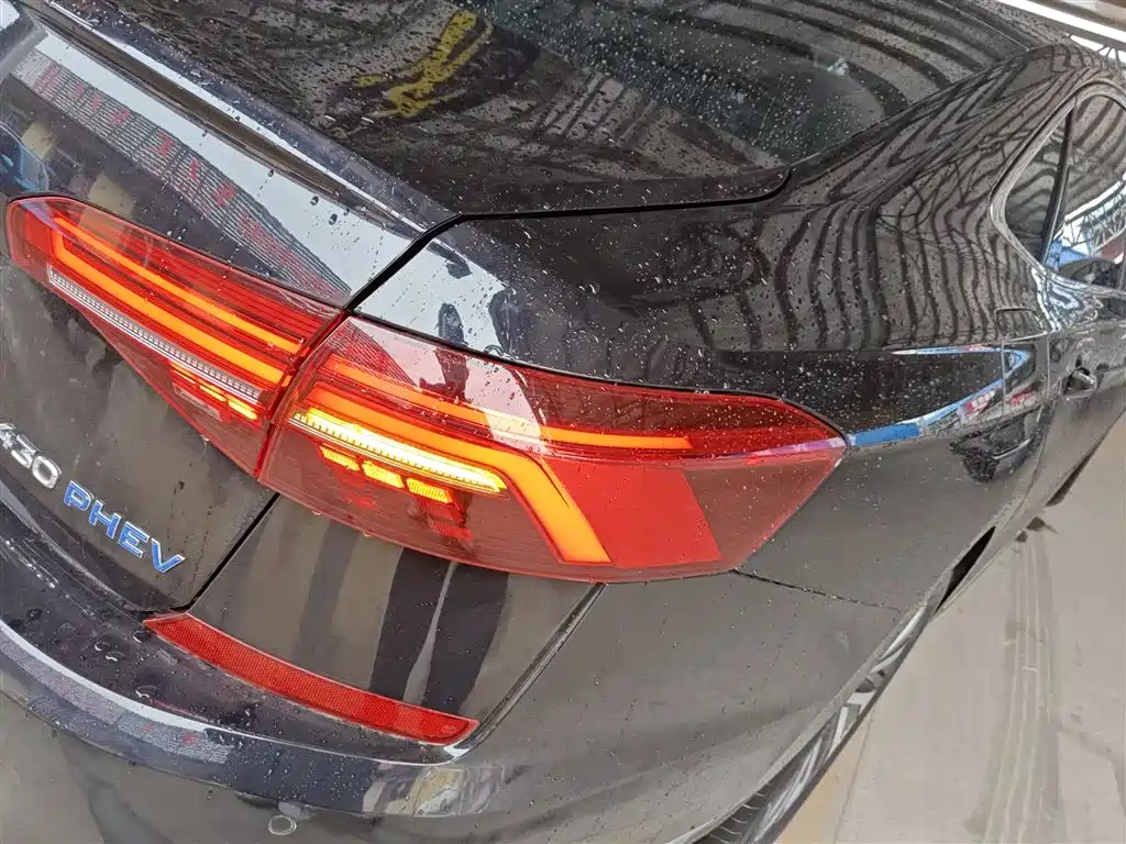 Volkswagen Passat PHEV 2019 — фото 8