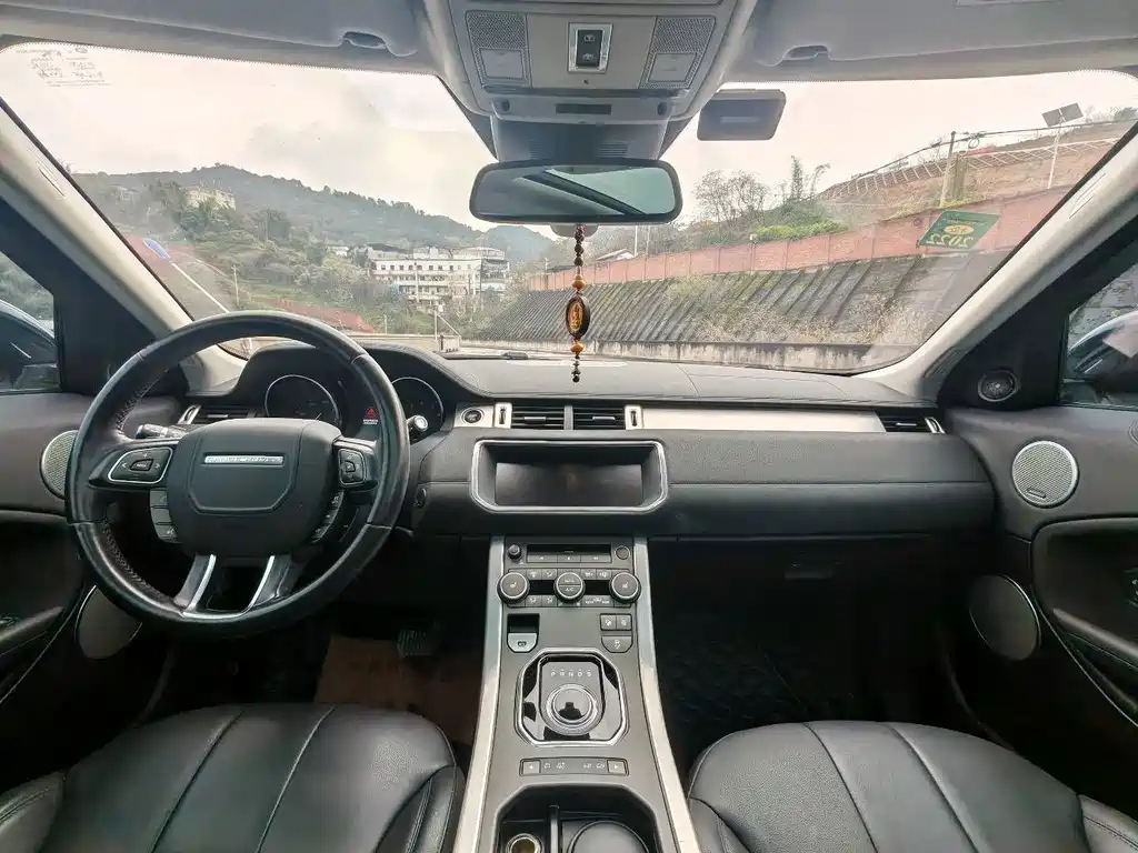 Land Rover Evoque 2018 — фото 13